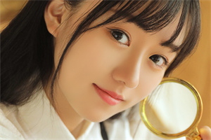 Shanghai's Street Life and Community Interaction Shanghai's Street Life and Community Interaction